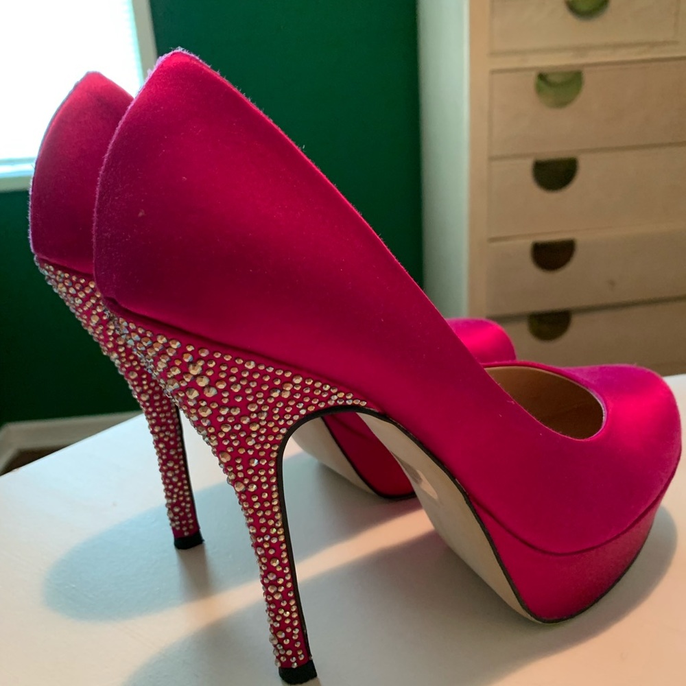 Steve Madden Stilettos, Hot Pink Satin, Size 10